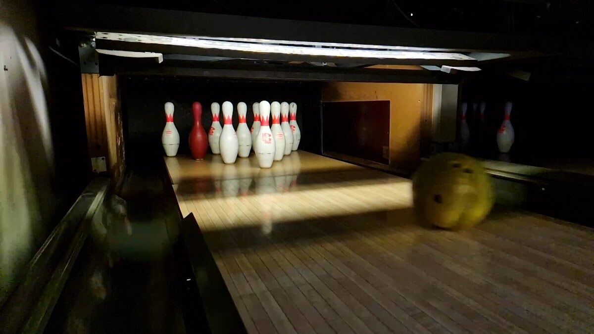 Bowlingové dráhy v Bowling baru Soběslav